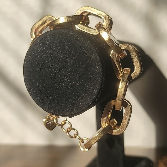 Vintage! BETSEY JOHNSON Status Collection Pink & Gold Circle Link Bracelet. - Picture 4 of 10